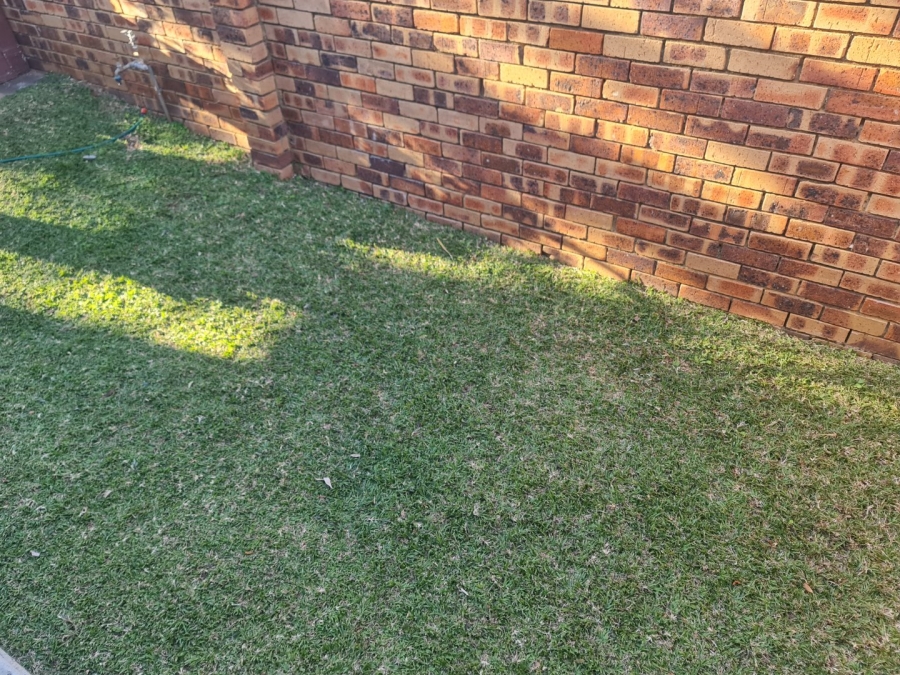 3 Bedroom Property for Sale in Geelhoutpark North West